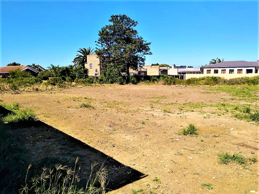 0 Bedroom Property for Sale in Wavecrest Eastern Cape